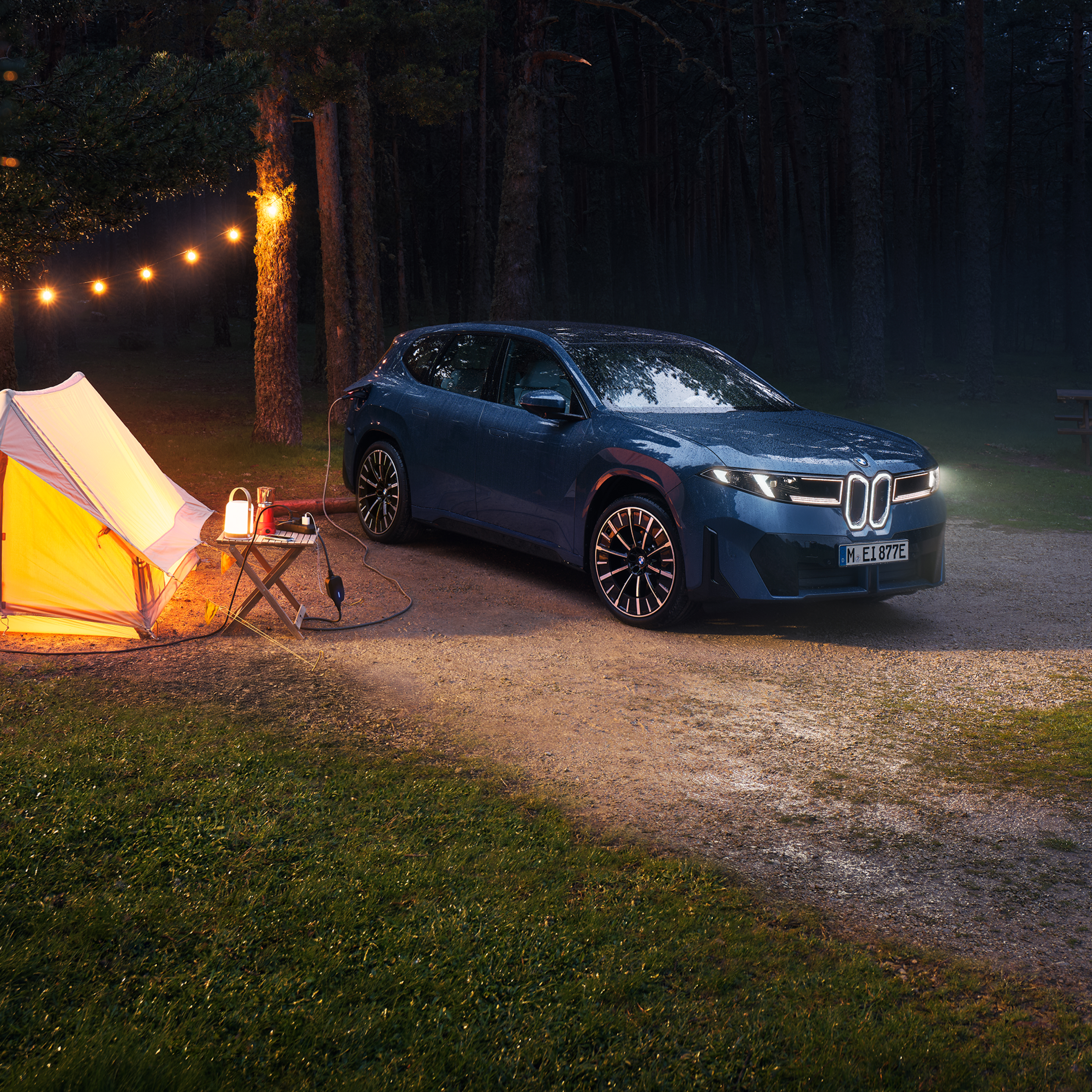 BMW iX3 се използва за захранване на електрическо оборудване за къмпинг