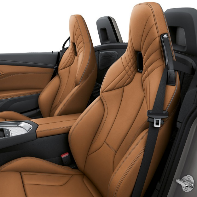BMW Z4 Роудстър M40i BMW Z4 Роудстър M40i, предни седалки