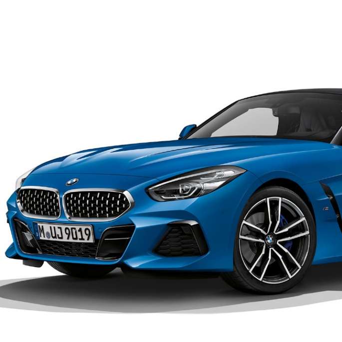 BMW Z4 Роудстър Модел M Sport BMW Z4 Роудстър Модел M Sport, три четвърти снимка отпред