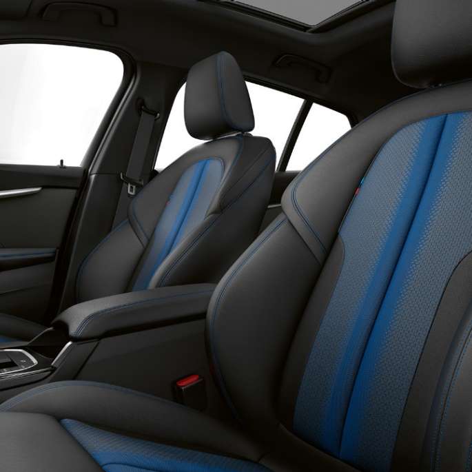 М Спортни седалки. BMW Серия 1 Модел M Sport, интериор с М Спортни седалки.