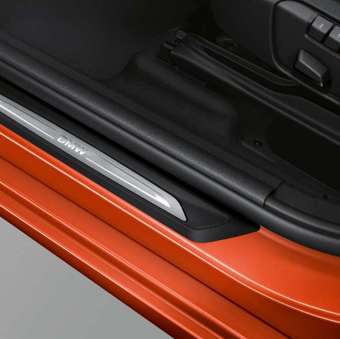 Лайстни на праговете BMW Серия 2 Актив Турър Модел Sport Line Лайстни на праговете BMW Серия 2 Актив Турър Модел Sport Line 220i F45 2018 Sunset Orange metallic