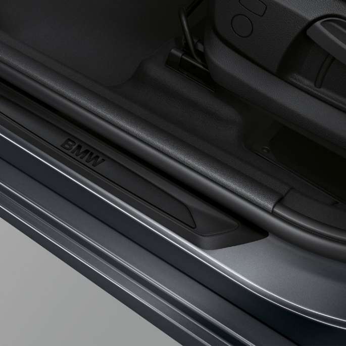Лайстни на праговете BMW Серия 2 Актив Турър Модел Advantage Лайстни на праговете BMW Серия 2 Актив Турър F45 2018 218i Модел Advantage Mineral Grey metallic