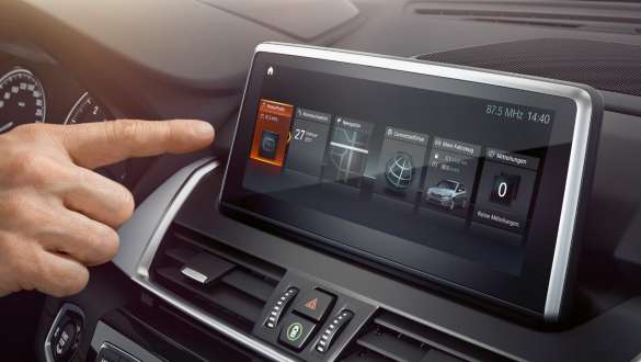 Touch интерфейс BMW Серия 2 Актив Турър Touch интерфейс Контролен дисплей BMW Серия 2 Актив Турър F45 2018 интериор