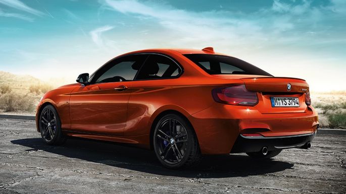 BMW Серия 2 Купе, три четвърти снимка отзад BMW Серия 2 Купе, три четвърти снимка отзад