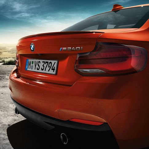 BMW Серия 2 Купе, означение на модела отзад BMW Серия 2 Купе, означение на модела отзад