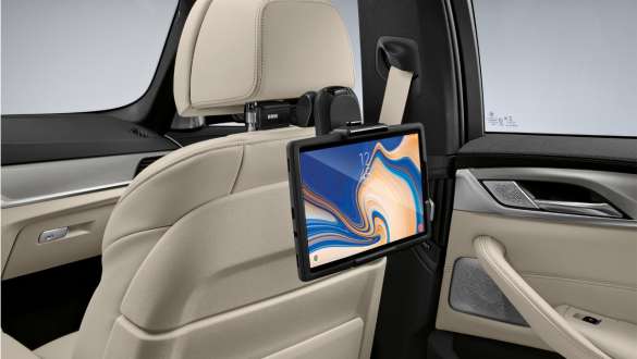 BMW Универсална стойка BMW Серия 5 Седан G30 BMW универсална стойка за Safety Case, Travel & Comfort BMW BMW Серия 5 Седан G30