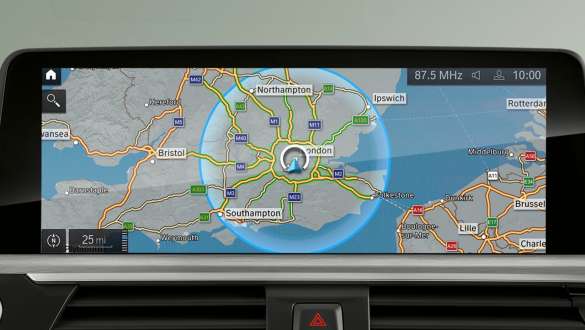 Plug-in хибрид BMW Серия 5 Туринг 2021 G31 навигационна система Plug-in хибрид BMW Серия 5 Туринг 2021 G31 навигационна система снимка отблизо