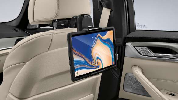 BMW универсална стойка BMW Серия 5 Туринг G31 BMW универсална стойка за Safety Case, Travel & Comfort BMW BMW Серия 5 Туринг G31 фейслифт 2020