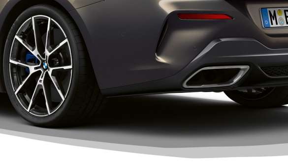 BMW M850i xDrive Dravit Grey metallic, изглед отзад, М Спортен диференциал BMW M850i xDrive Dravit Grey metallic, изглед отзад, М Спортен диференциал