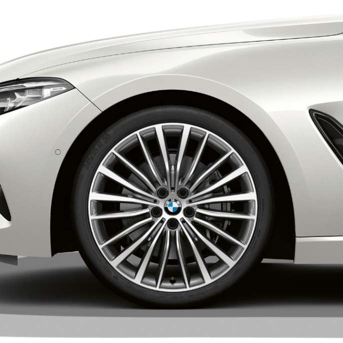 19-инчови алуминиеви джанти с тънки спици 731 Bicolor. BMW Серия 8 Купе, 19-инчови алуминиеви джанти с тънки спици 731 Bicolor.