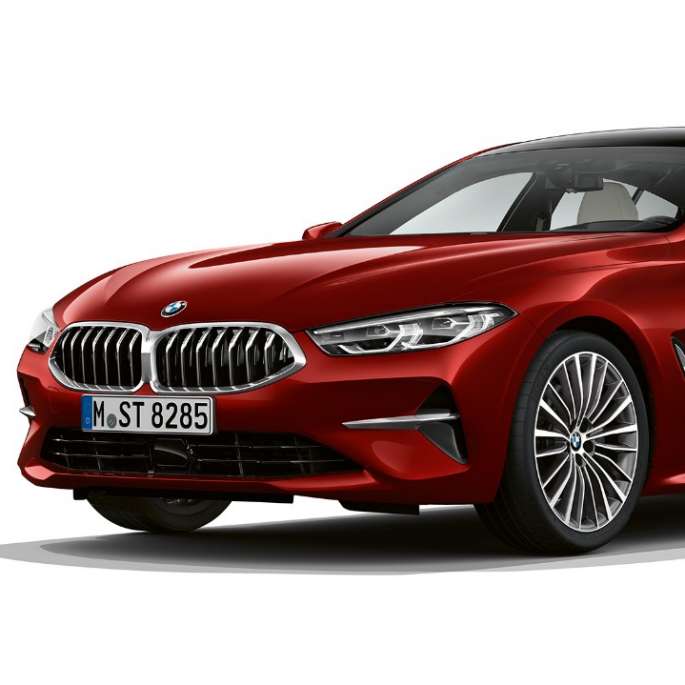 Базов модел, три четвърти снимка отпред BMW Серия 8 Гран Купе, базов модел, три четвърти снимка отпред