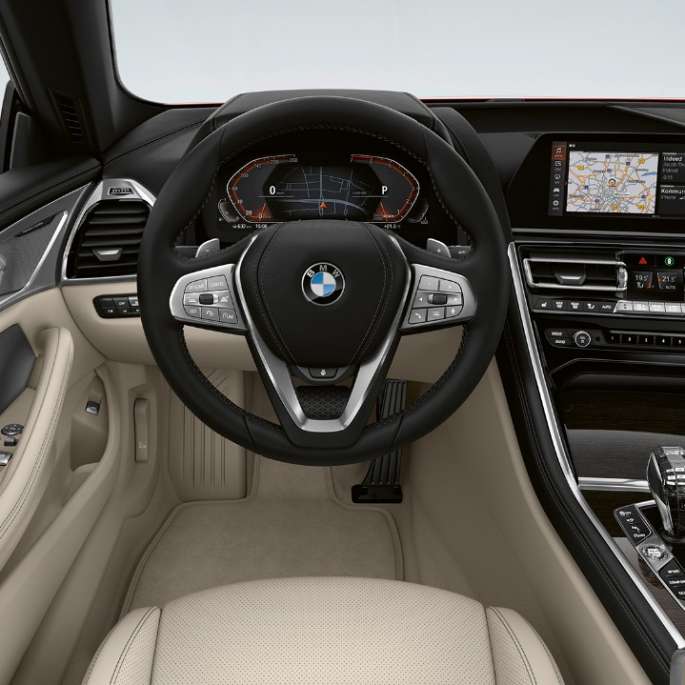 Базов модел, кокпит BMW Серия 8 Гран Купе, базов модел, кокпит