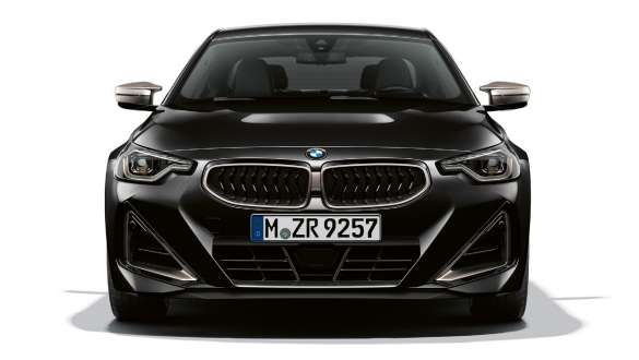 Дизайн на предната част BMW M240i xDrive Купе G42 2021 BMW M240i xDrive Купе 2021 Black Sapphire metallic дизайн на предната част