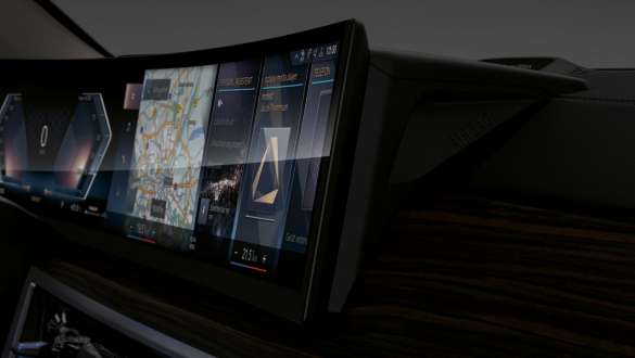 BMW X5 M60i xDrive G05 MP BMW Curved Display BMW X5 M60i xDrive G05 MP BMW Curved Display снимка отблизо