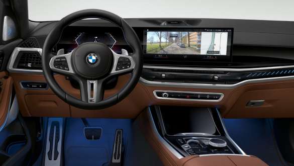 BMW X5 M60i xDrive G05 MP BMW Live Cockpit Professional BMW X5 M60i xDrive G05 MP BMW Live Cockpit Professional снимка отблизо