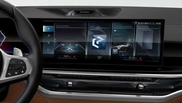 BMW X5 M60i xDrive G05 MP BMW Operating System 8 BMW X5 M60i xDrive G05 MP BMW Operating System 8 снимка отблизо
