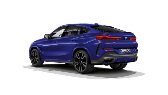 BMW X6 M60i xDrive G06 MP Интегрално активно кормилно управление BMW X6 M60i xDrive G06 MP Интегрално активно кормилно управление три четвърти изглед отзад