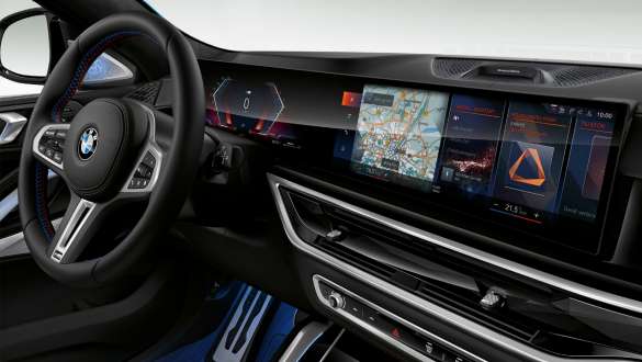BMW X6 M60i xDrive G06 MP BMW Live Cockpit Professional BMW X6 M60i xDrive G06 MP BMW Live Cockpit Professional снимка отблизо