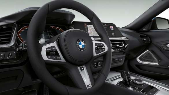 Волан BMW Z4 M40i Roadster G29 Променлив спортен волан BMW Z4 M40i Roadster G29 2019 кабина на волана