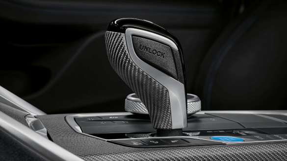 M Performance селектор на трансмисията Alcantara BMW i4 M50 G26 2021 M Performance селектор на трансмисията Alcantara BMW i4 M50 G26 2021