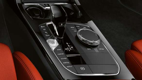 Трансмисия Steptronic Sport. BMW M135i xDrive с трансмисия Steptronic Sport.