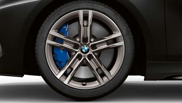 М Спортни спирачки. BMW M135i xDrive с М Спортни спирачки.