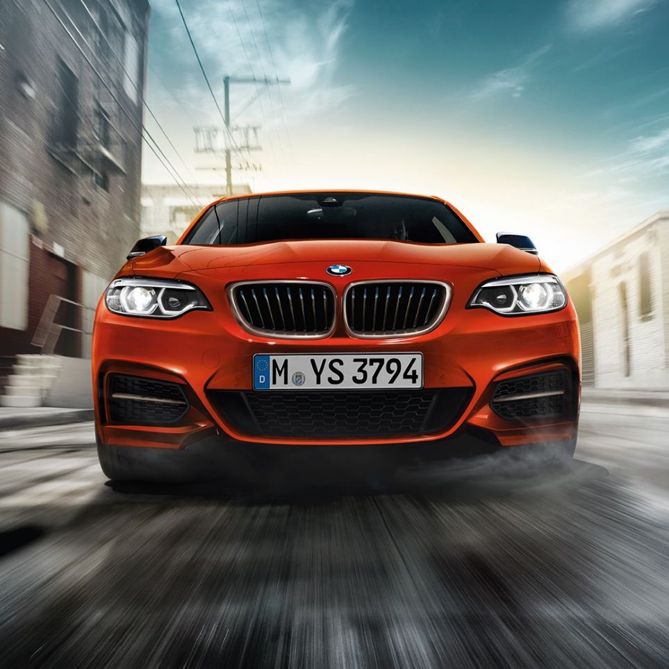 Преден дизайн BMW M240i Купе Преден дизайн BMW M240i Купе F22 2017 Sunset Orange metallic изглед отпред