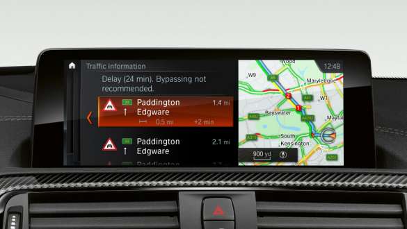 Real Time Traffic Information BMW Серия 2 Купе M Автомобили Real Time Traffic Information BMW Серия 2 Купе M Автомобили F87 2018 снимка отблизо на интериора