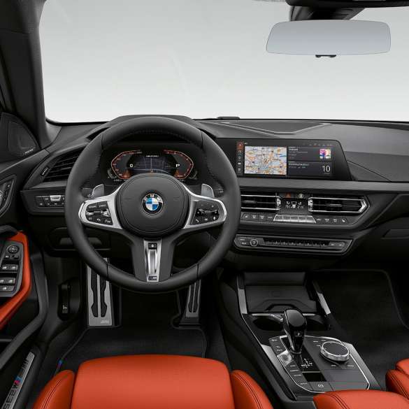 Вътрешен дизайн BMW M235i xDrive Гран Купе Вътрешен дизайн BMW M235i xDrive Гран Купе 2020 F44