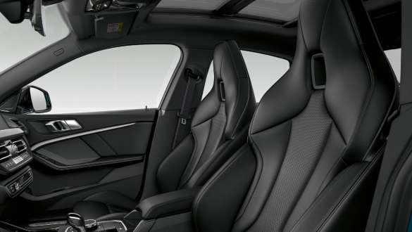 М Спортни седалки BMW M235i xDrive Гран Купе М Спортни седалки BMW M235i xDrive Гран Купе F44 интериор