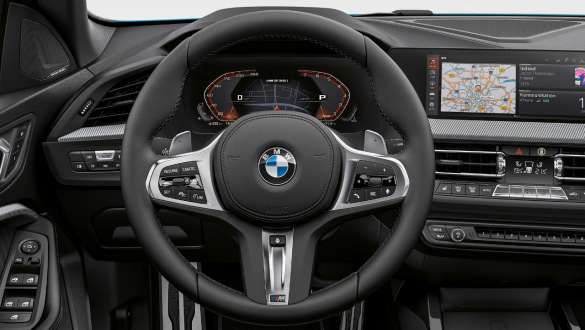 М кожен волан BMW M235i xDrive Гран Купе М кожен волан BMW M235i xDrive Гран Купе F44 кокпит