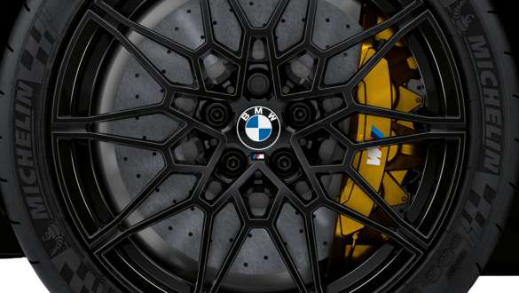 M Carbon керамични спирачки BMW M3 Competition Седан G80 2020 BMW M3 Competition Седан G80 2020 M Carbon керамични спирачки, снимка отблизо