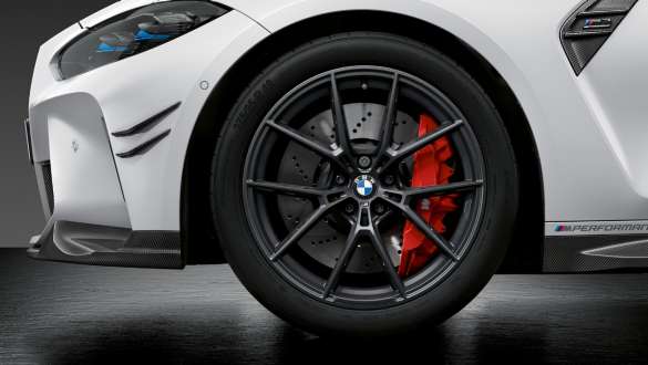 M Performance ковани джанти с Y-образни спици 963 M Frozen Gunmetal Grey BMW M4 Competition Кабриолет с М xDrive G83 2021 BMW M4 Competition Кабриолет с М xDrive G83 2021 M Performance ковани джанти с Y-образни спици 963 М Frozen Gunmetal Grey, снимка отблизо