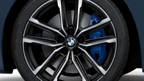 M Спортни спирачки BMW M440i xDrive Купе G22 2020 BMW M440i xDrive Купе G22 2020 M Спортни спирачки детайл алуминиева джанта