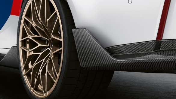 M Performance Winglets в задната част от карбон BMW M4 Купе G82 2020 BMW M4 Купе G82 2020 M Performance Winglets в задната част от карбон снимка отблизо