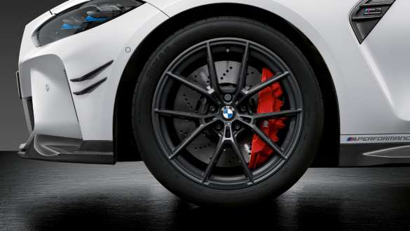 19/20-инчови M Performance ковани джанти 963 M BMW М4 Купе G82 2020 BMW M4 Купе G82 2020 19/20-инчови M Performance ковани джанти 963 M снимка отблизо
