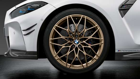 20/21-инчови M Performance ковани джанти 1000 M BMW М4 Купе G82 2020 BMW M4 G82 2020 20/21-инчови M Performance ковани джанти 1000 M снимка отблизо