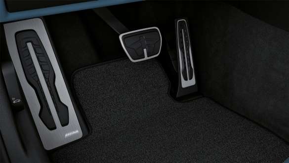 Интегрирана, специфична за М спирачна система BMW M4 Купе G82 2020 BMW M4 Купе G82 2020 Интегрирана, специфична за М спирачна система.