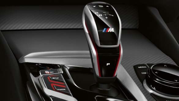 BMW M5 Competition с М Setup F90 2020 BMW M5 Competition с М Setup F90 LCI Facelift 2020 интериор селектор на трансмисията