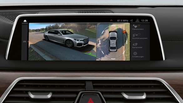 Асистент при паркиране Plus BMW M760Li xDrive, Асистент при паркиране Plus