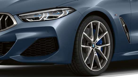 М Спортен диференциал. BMW M850i xDrive Купе с М Спортен диференциал.