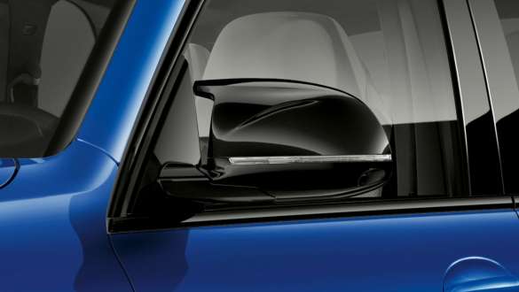 Корпуси на външните огледала BMW X5 M Competition F95 Гланцирано черни корпуси на външните огледала BMW X5 M Competition F95 2020 SUV Marina Bay Blue metallic екстериор