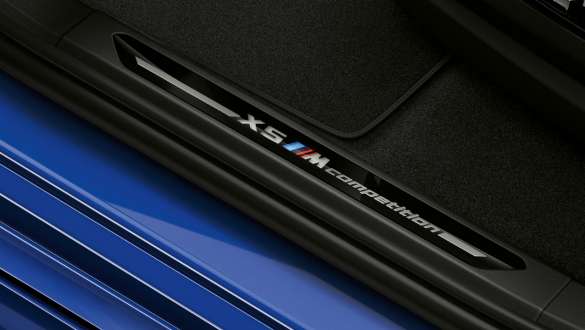 Лайстни на праговете с надпис „X5 M Competition“ BMW X5 M Competition F95 Лайстни на праговете с надпис „X5 M Competition“ BMW X5 M Competition F95 2020 SUV екстериор