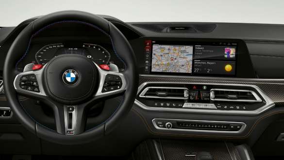 BMW X6 M Автомобил с BMW Live Cockpit Professional F96 BMW Live Cockpit Professional BMW X6 M Автомобили F96 2020 SUV интериор