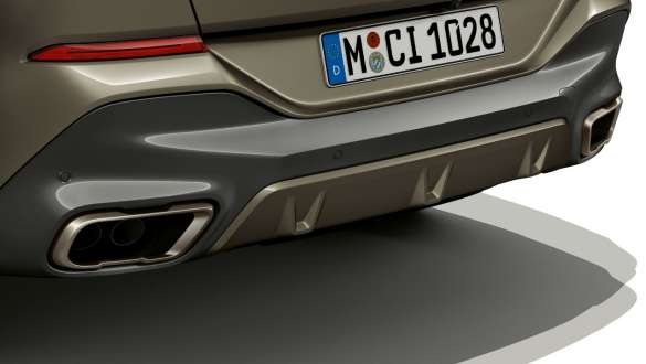 BMW X6 M50i задна част с М Спортна изпускателна система G06 BMW X6 M50i задна част с М Спортна изпускателна система G06 2018 SUV
