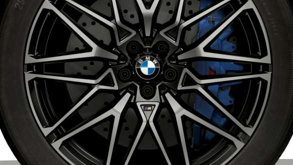 M Compound спирачки BMW X6 M Competition F96 M Compound спирачки BMW X6 M Competition F96 2020 SUV снимка отблизо