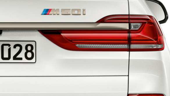 BMW X7 M50d двигател BMW X7 M50d двигател, G07, обозначение на модела отзад