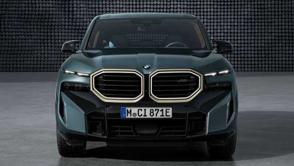 BMW XM G09 изглед отпред BMW XM G09 екстериор изглед отпред