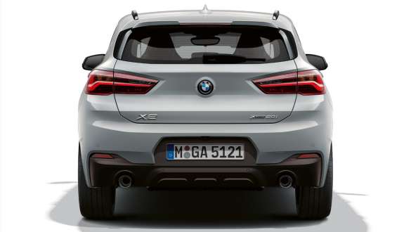 Дизайн на задната част BMW X2 F39 Изглед отзад BMW X2 F39 2020 Brooklyn Grey