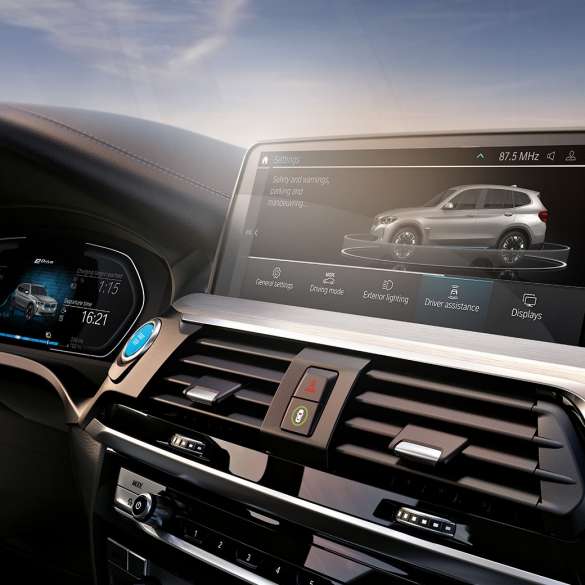 Асистиращи системи BMW iX3 G08 контролен дисплей кокпит Асистиращи системи BMW iX3 G08 2020 контролен дисплей кокпит